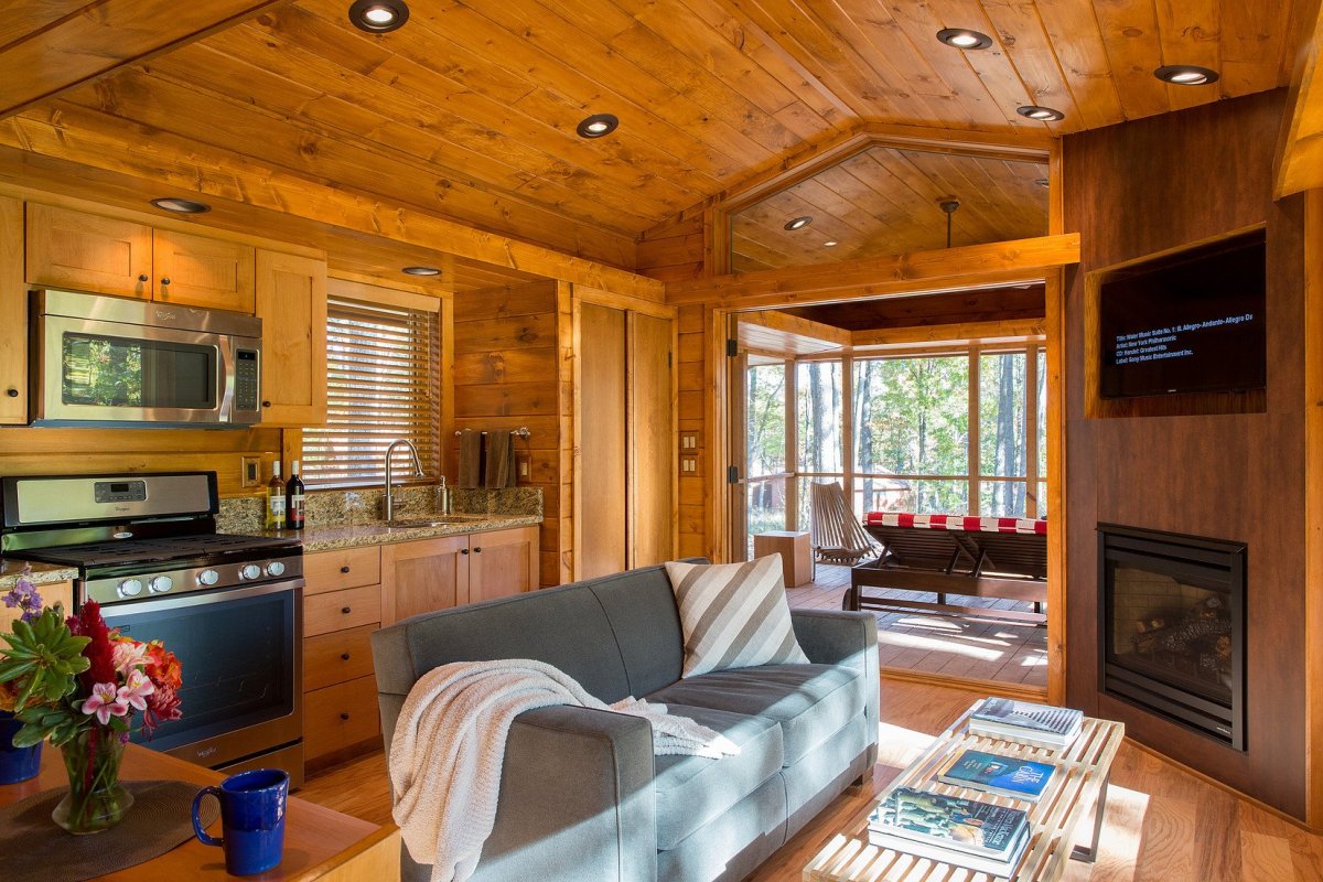 Тайни Хаус интерьер