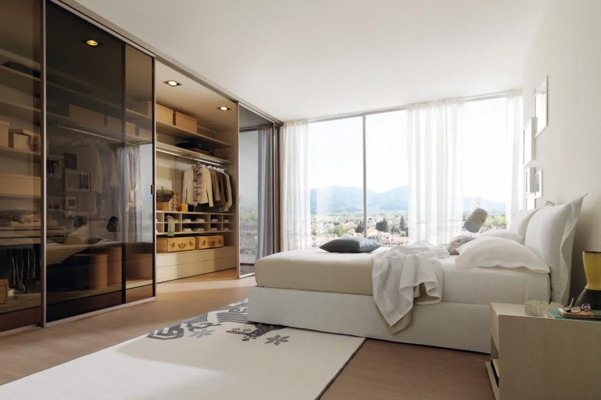 Спальня из гардеробной