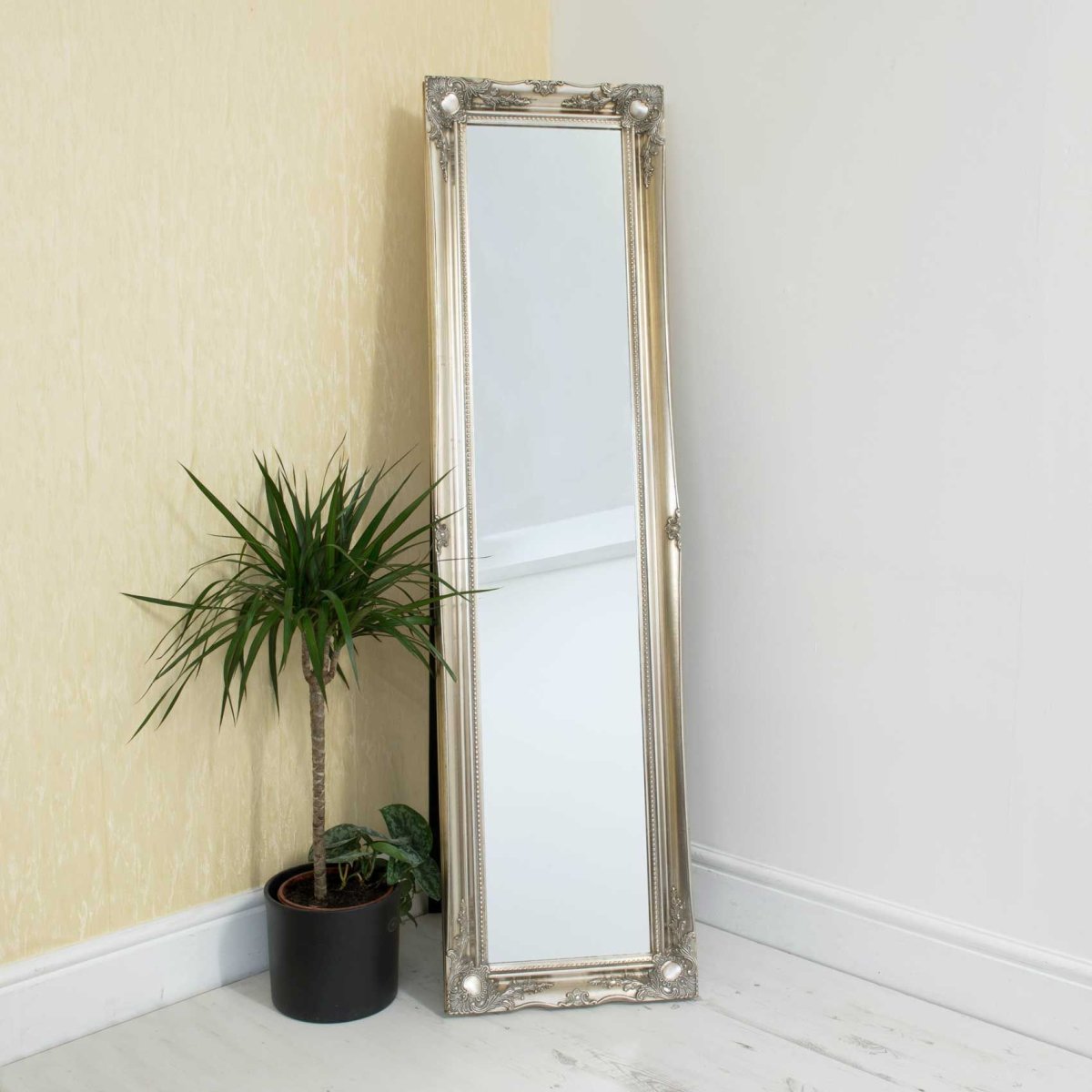 Рамка для напольного зеркала