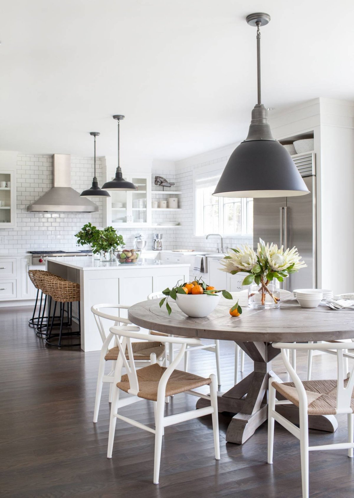 Сканди стиль кухня гостиная