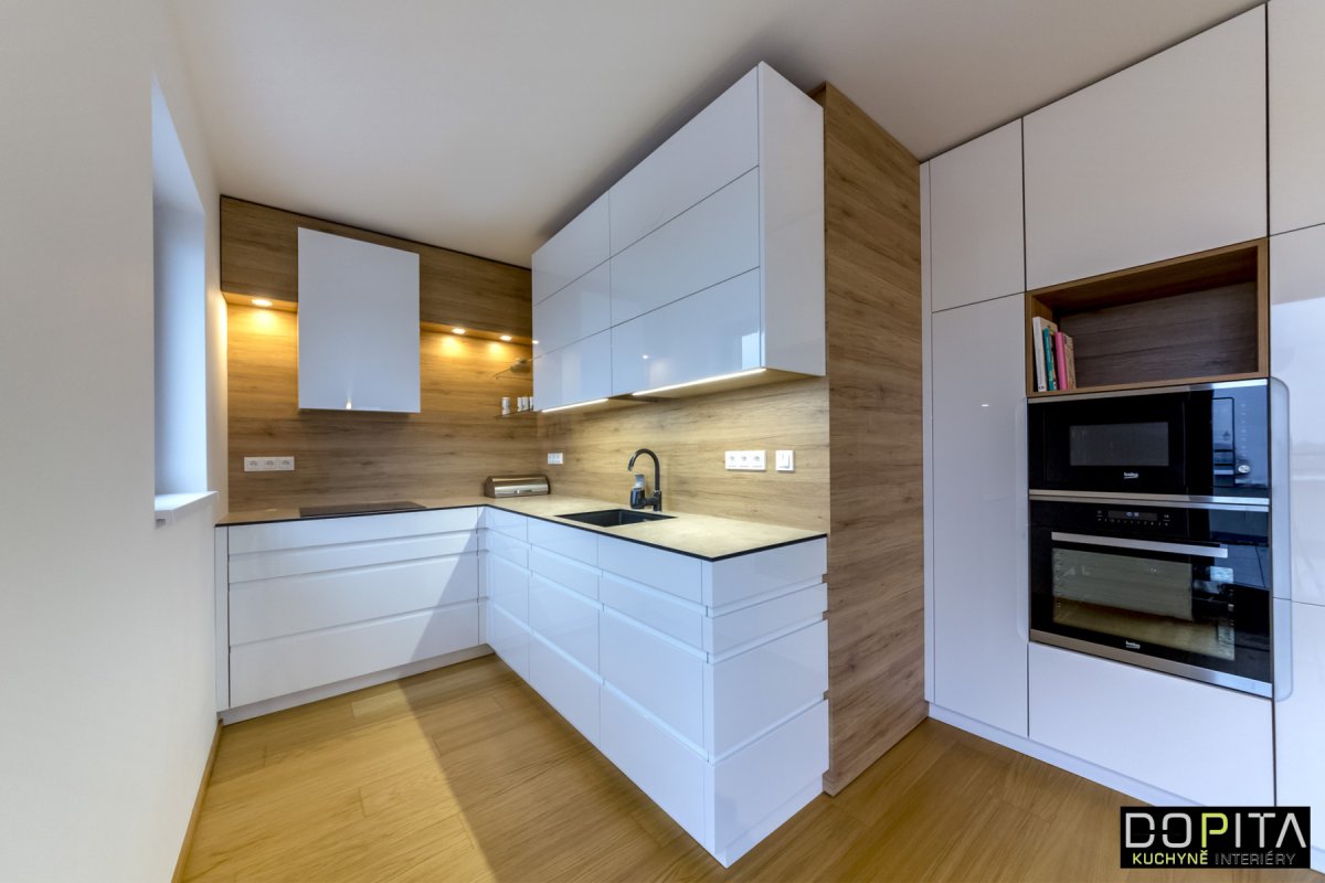 Кухонные шкафы до потолка