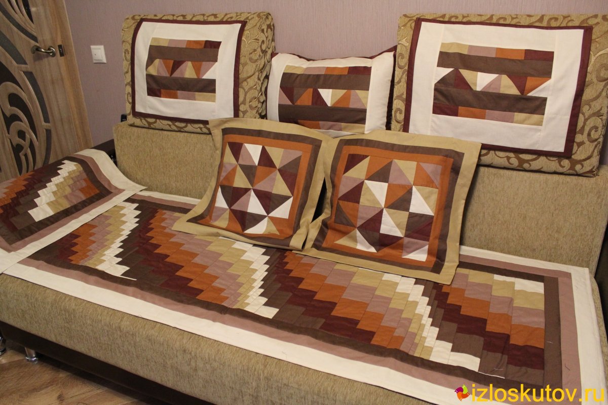 Лоскутное покрывало на диван
