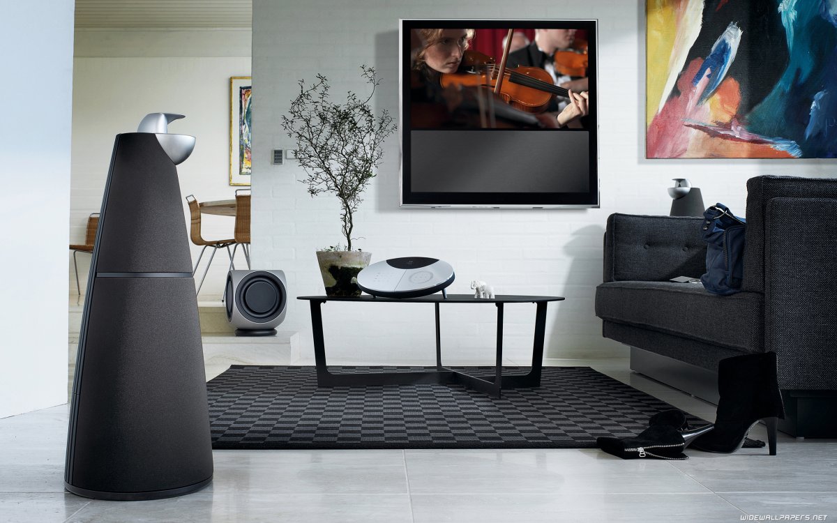 Bang Olufsen колонка напольная