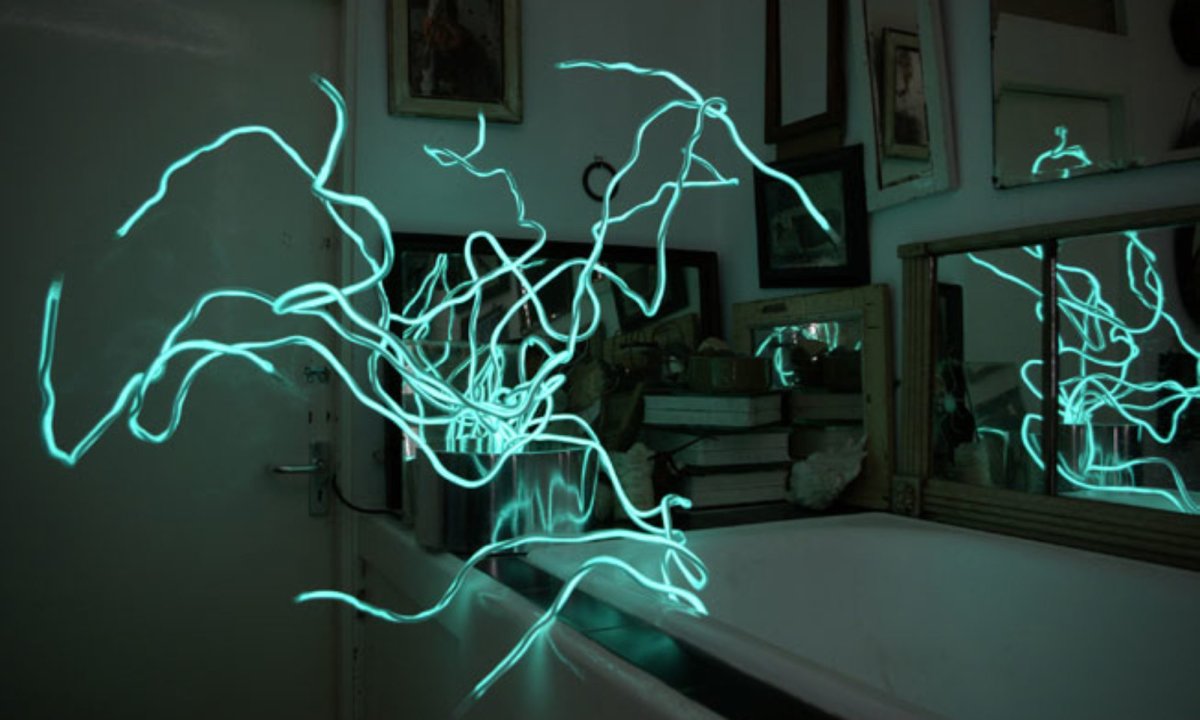 Фотозона с неоном