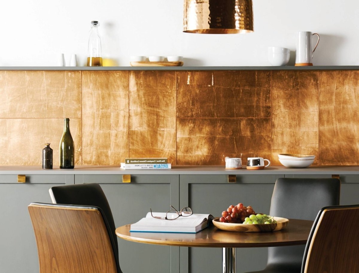 Кухня в бело золотом цвете