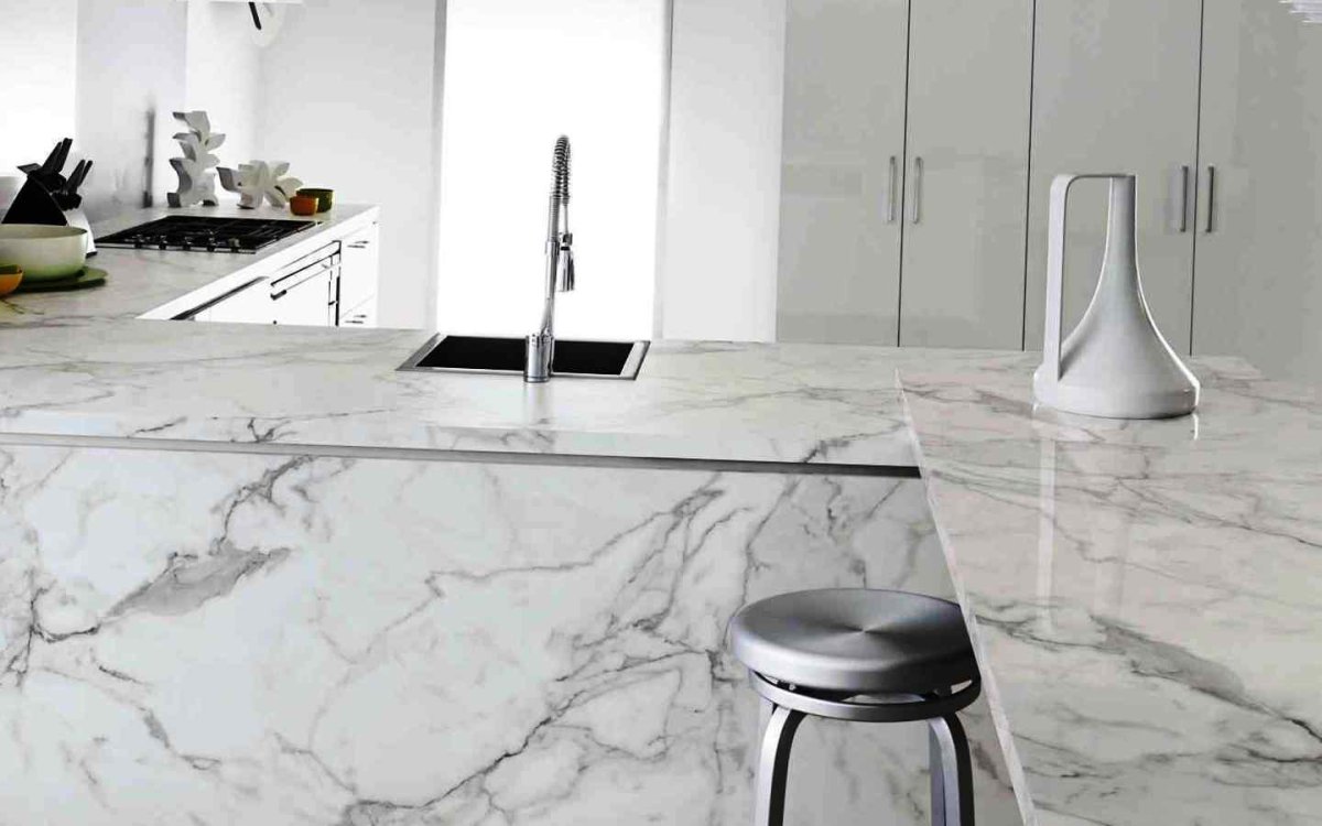 Кварцевый агломерат Dekton Lunar