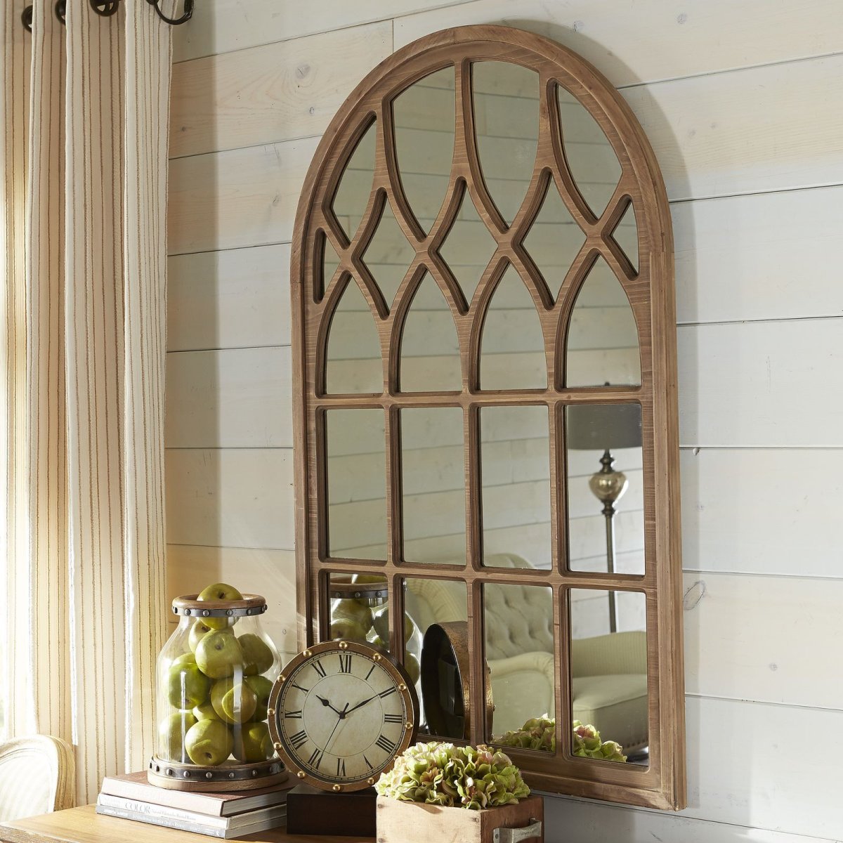 Декоративные арочные окна