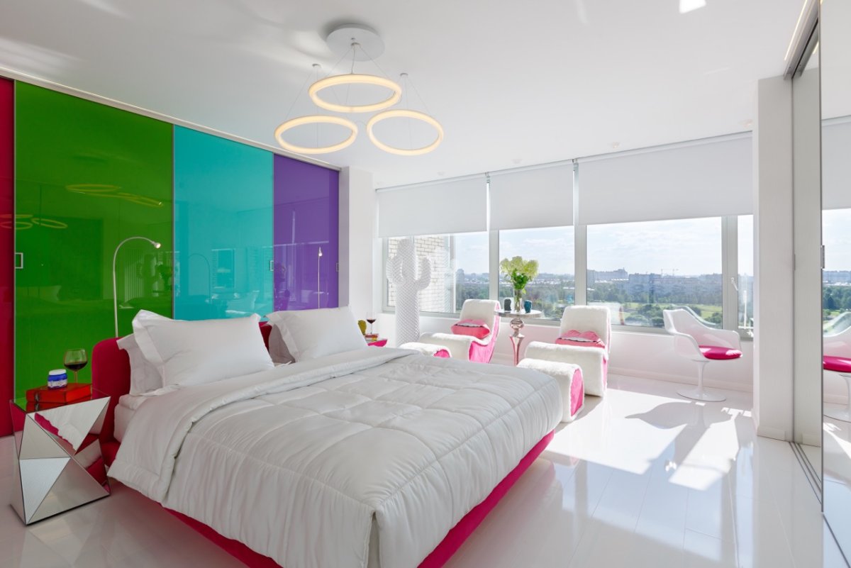 Яркие детали в интерьере