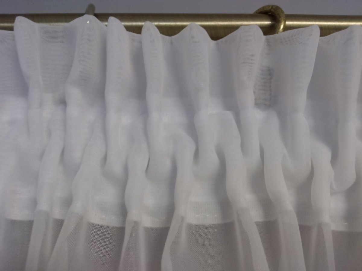 Вуаль на шторной ленте