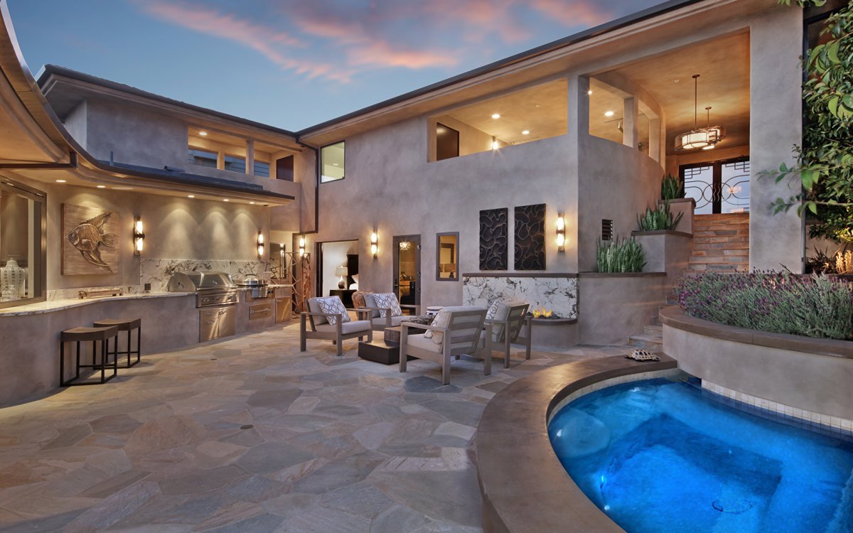 Роскошная вилла изнутри