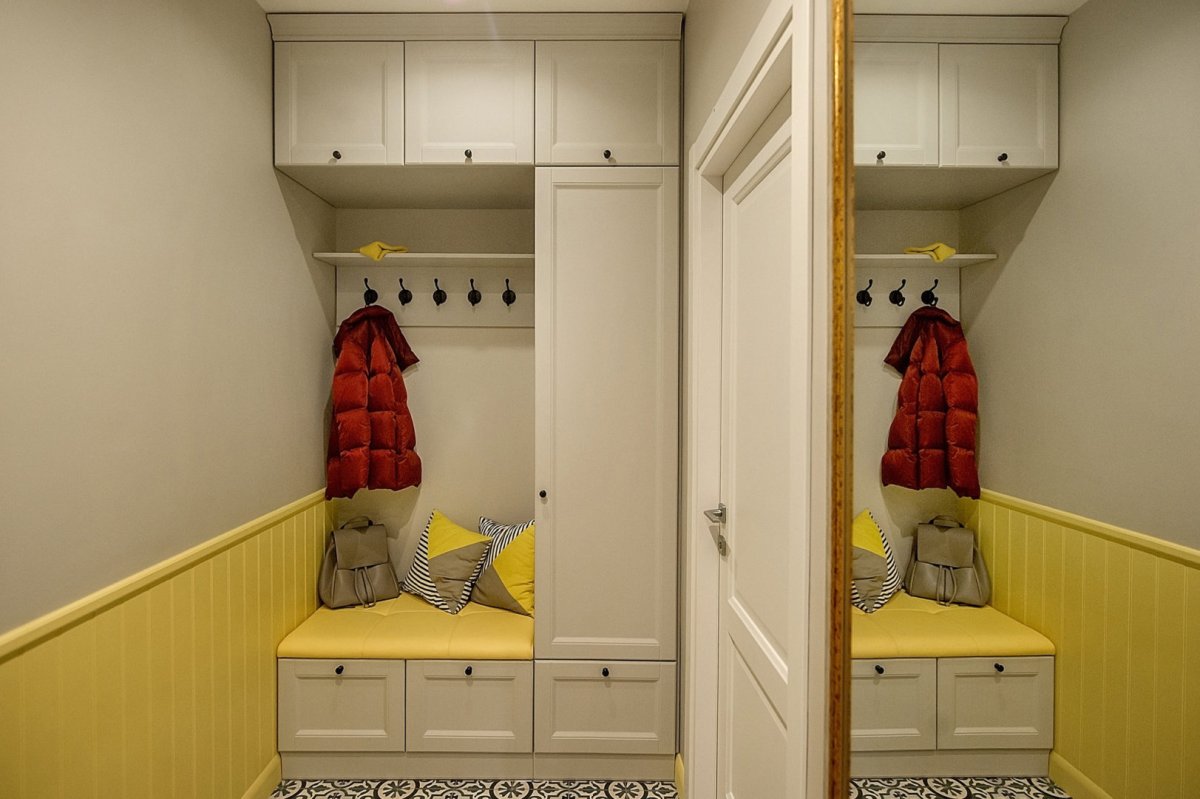 Очень маленькая прихожая.обустройство 1м на 1 м2