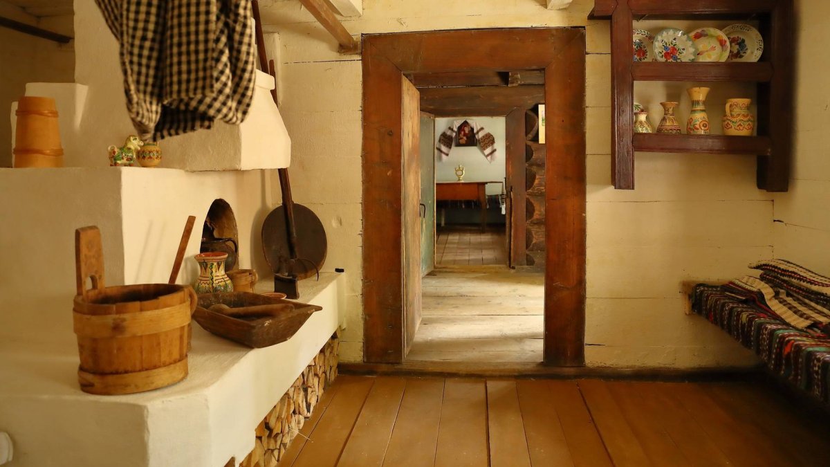 Интерьер мазанки яблоки