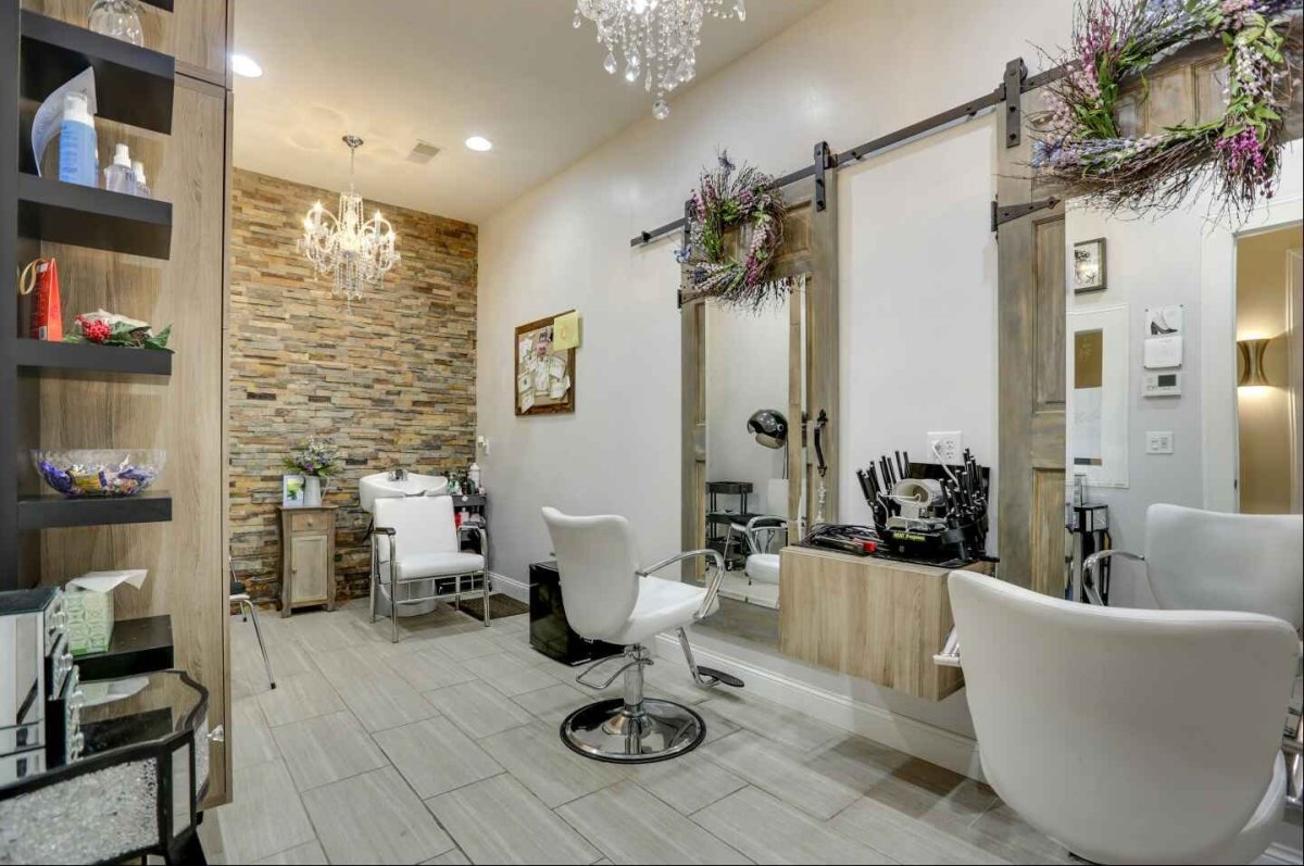 Интерьер маленьких парикмахерских