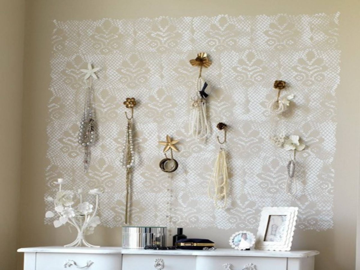 Декор стен тюлью