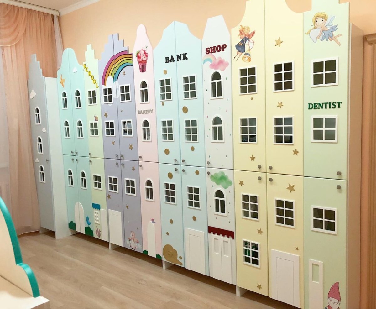 Шкафчики в раздевалку голландские домики