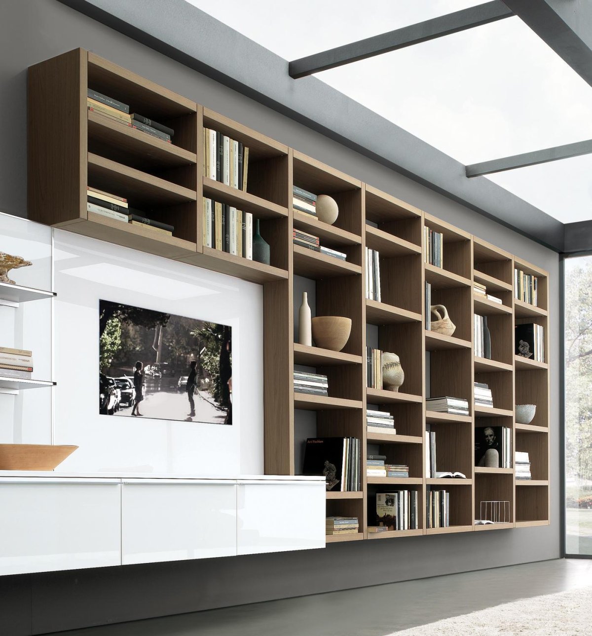 Современные книжные полки