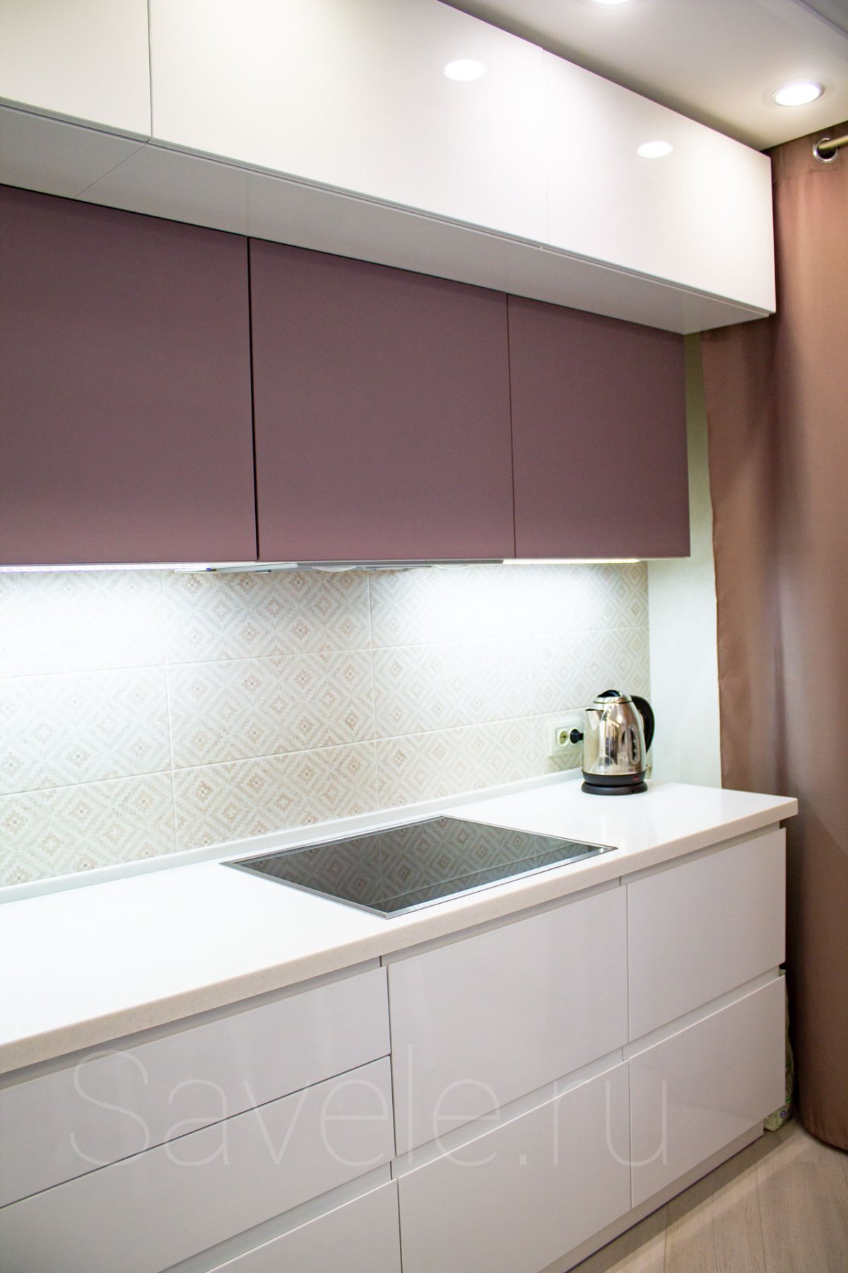 Кухня с антресолями