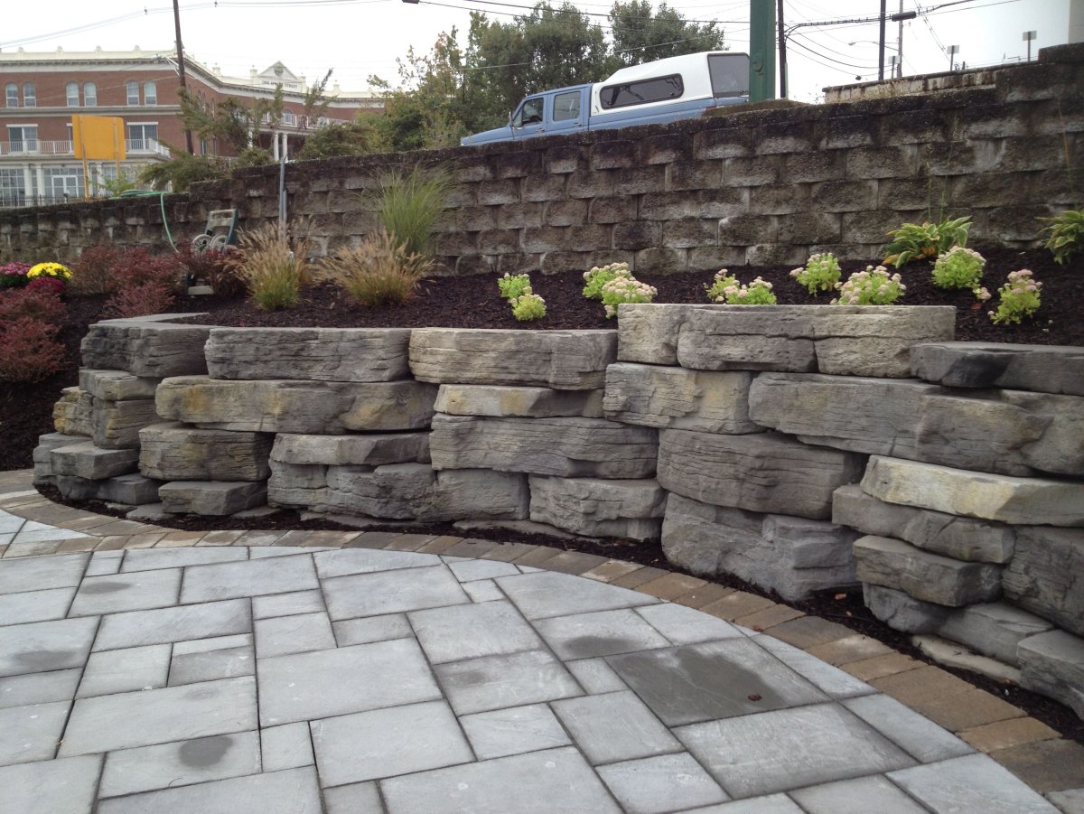 Фрэнсис подпорная стенка