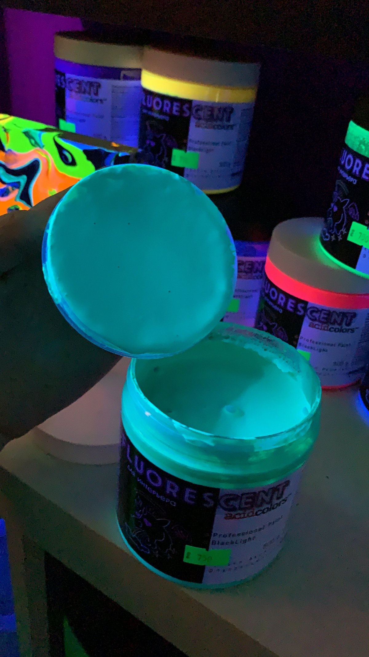 Неоновые краски для тела