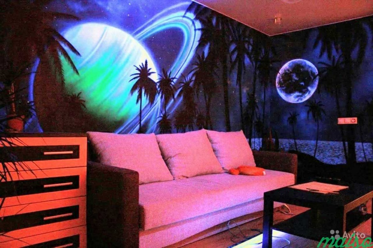 Неоновая краска для стен