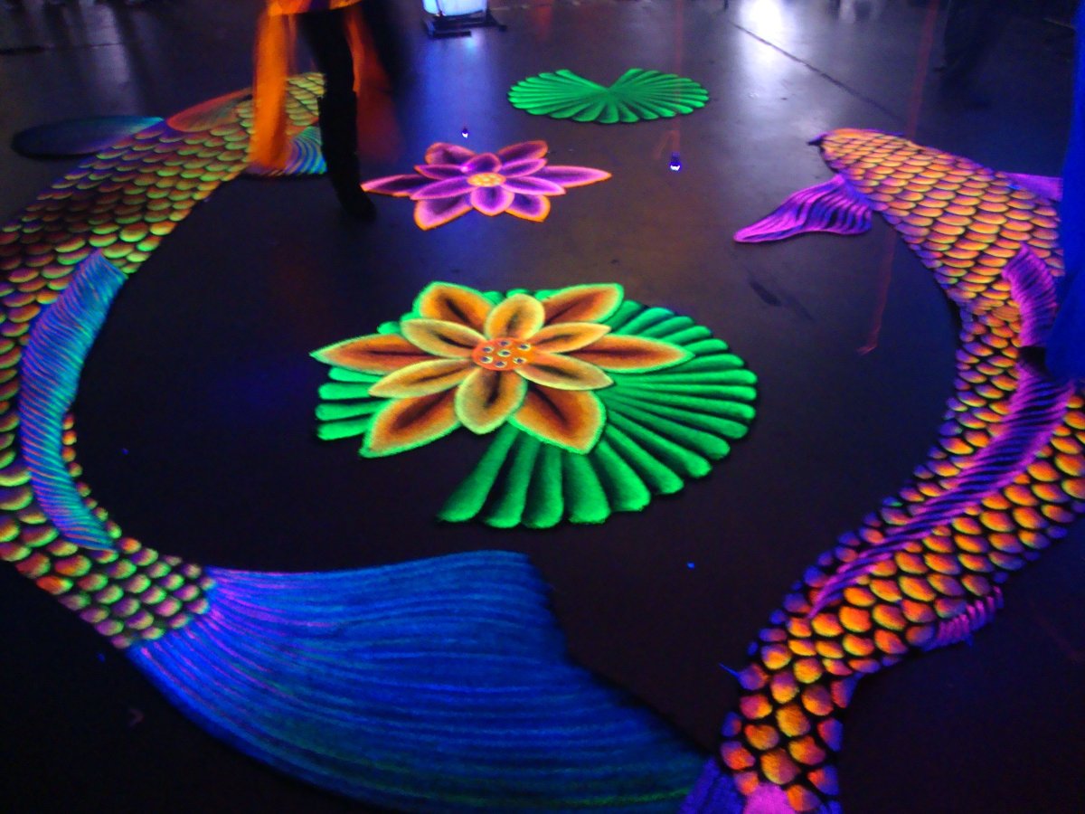 Неоновая краска для стен