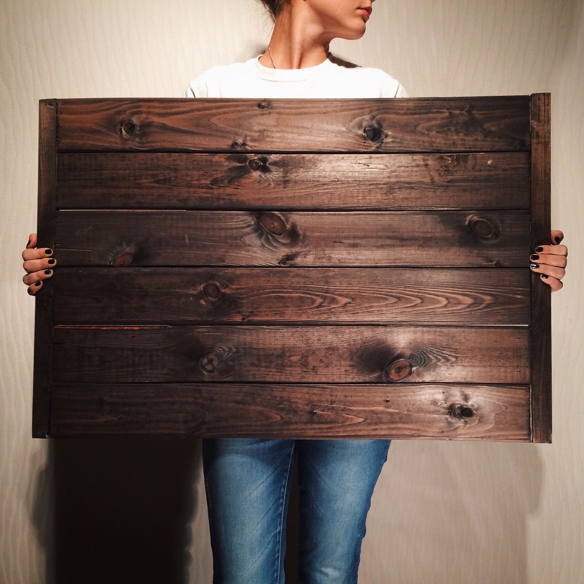 Деревянные панели для стен в спальне