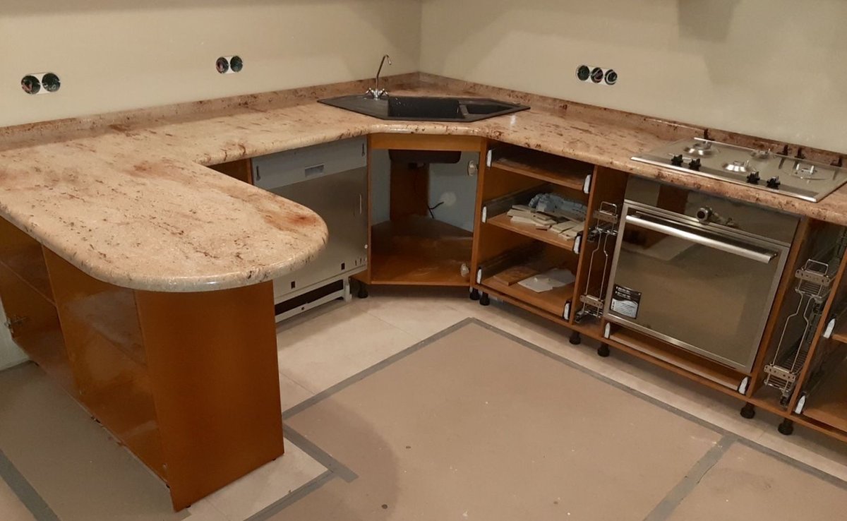 Столешница для кухни