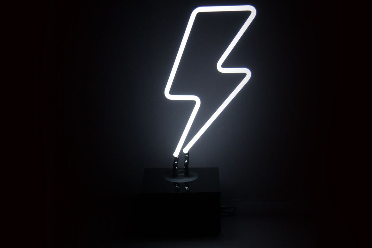 Неоновый коридор