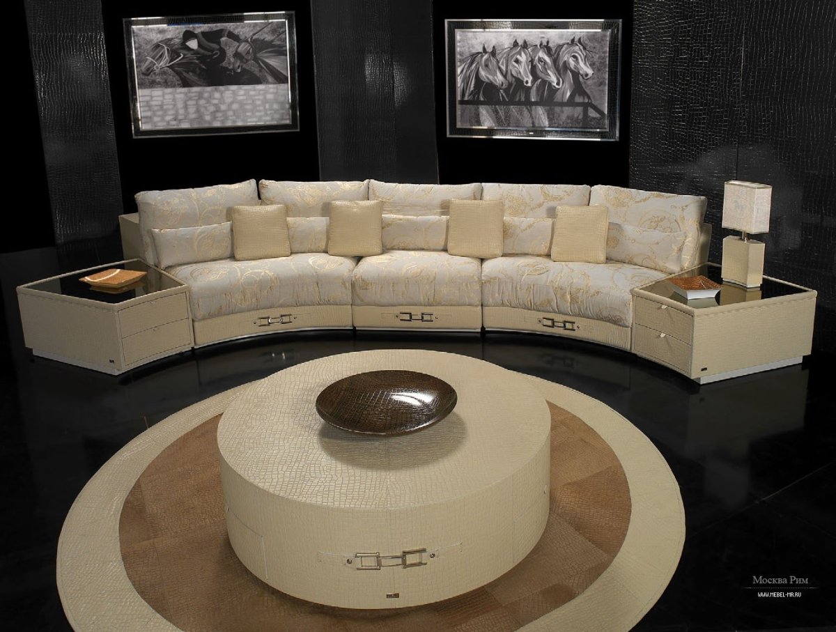 Круглый диван