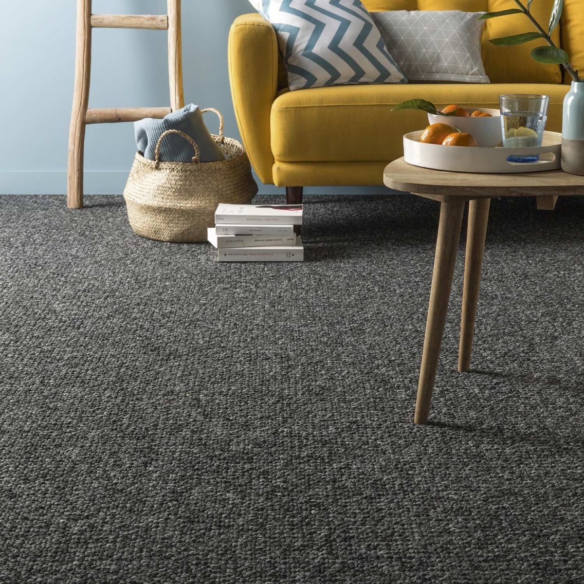 Серый ковер в интерьере