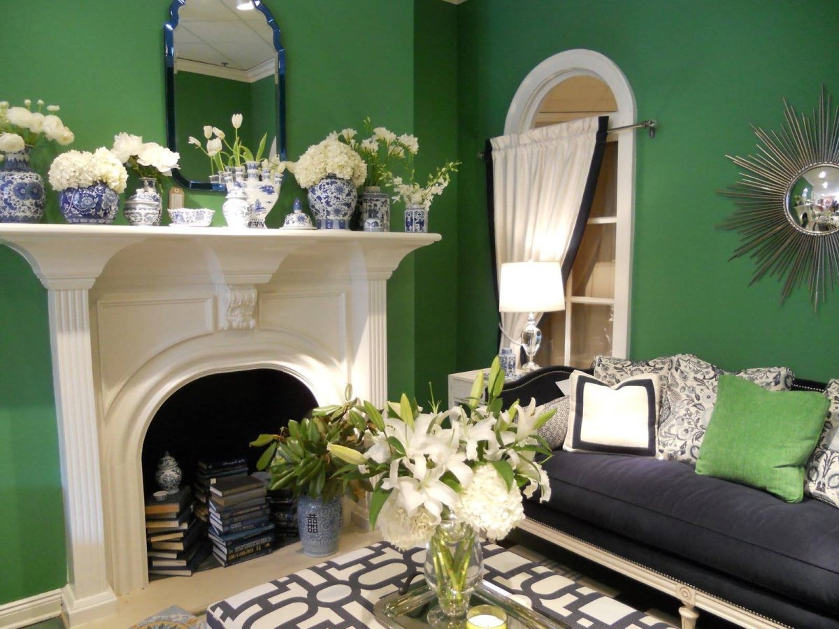 Темно зеленые стены