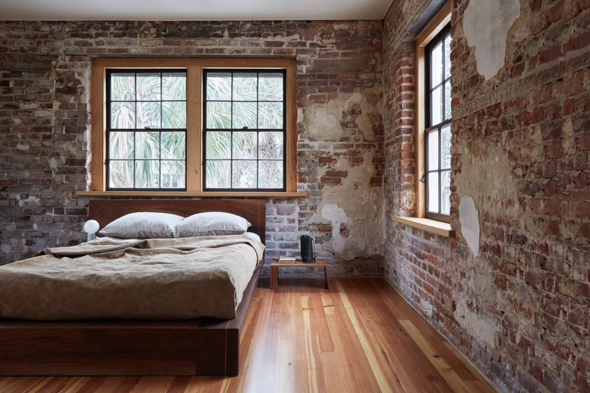 Кирпич в интерьере