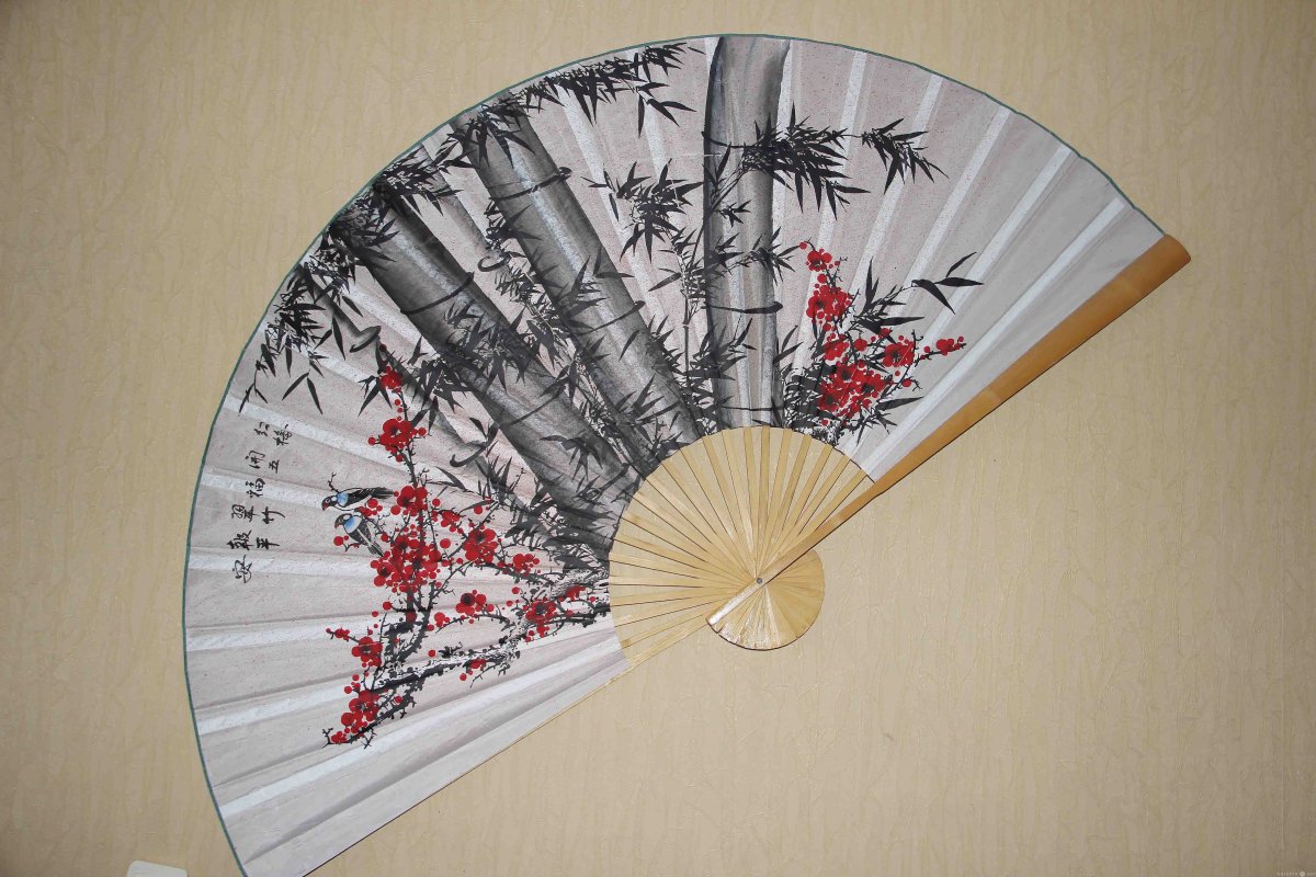 Настенный веер