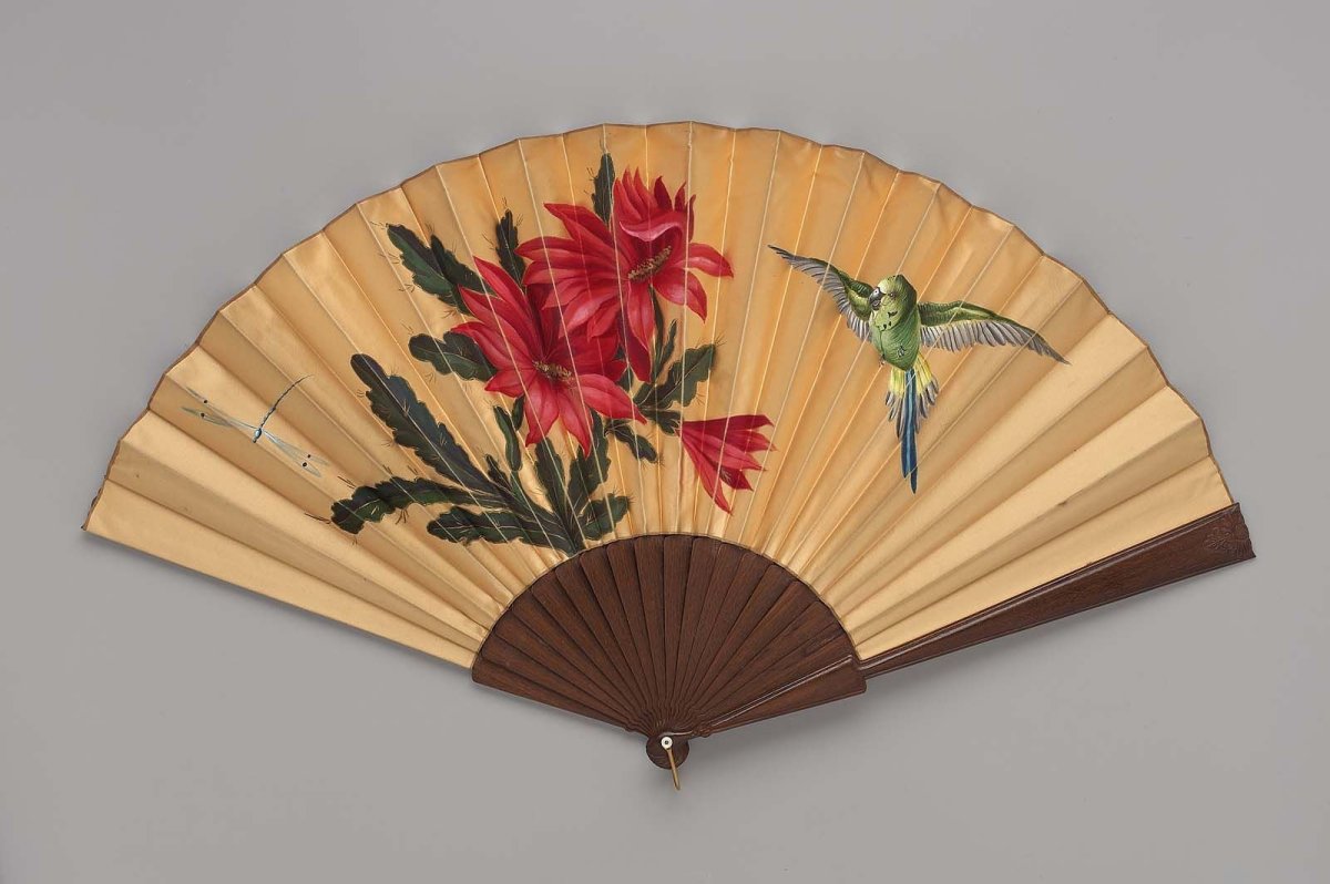 Китайский веер сувенир