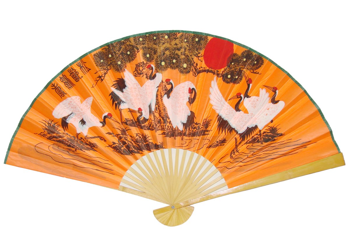 Веер в интерьере