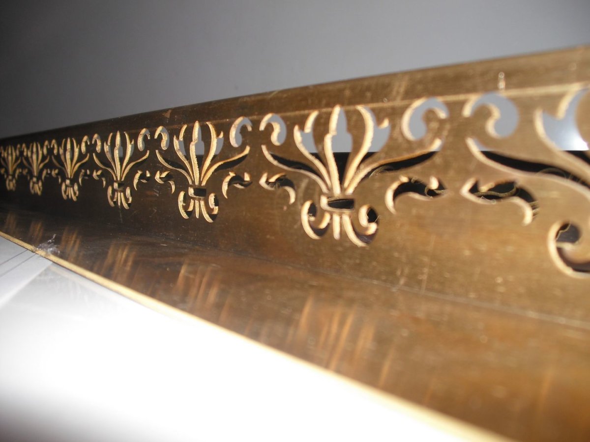 Декоративные полосы на стену