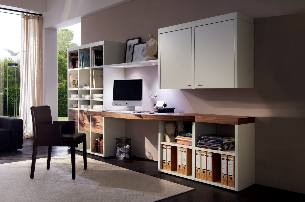 Рабочее место в шкафу-купе