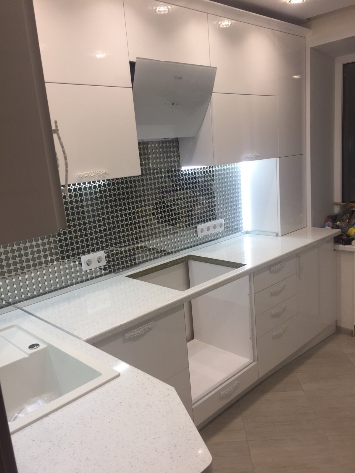 Мозаика в гостиной