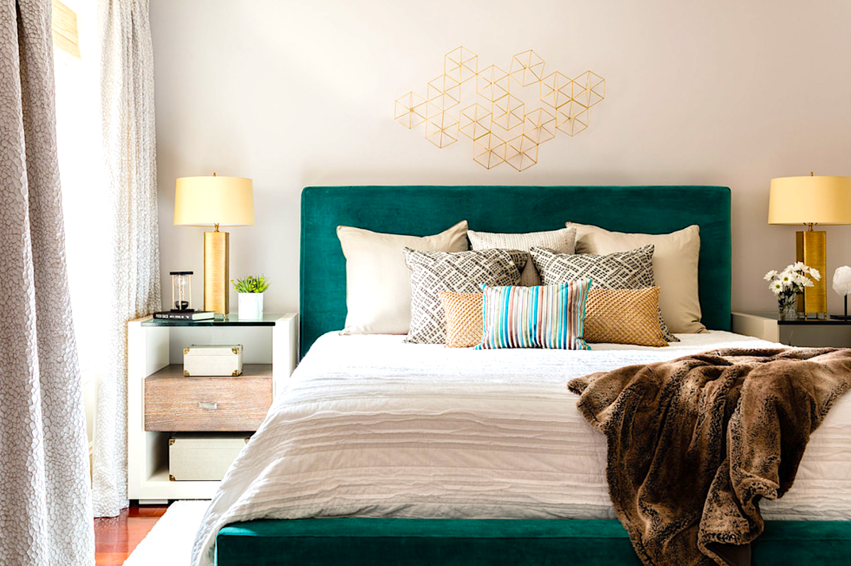 Окрашивание стен в спальне