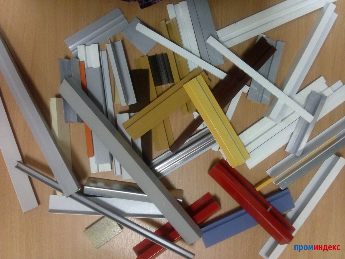 Декоративный профиль для стен черный