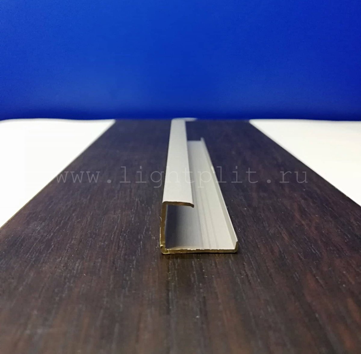 Крепление СМЛ панелей на Омега профиль