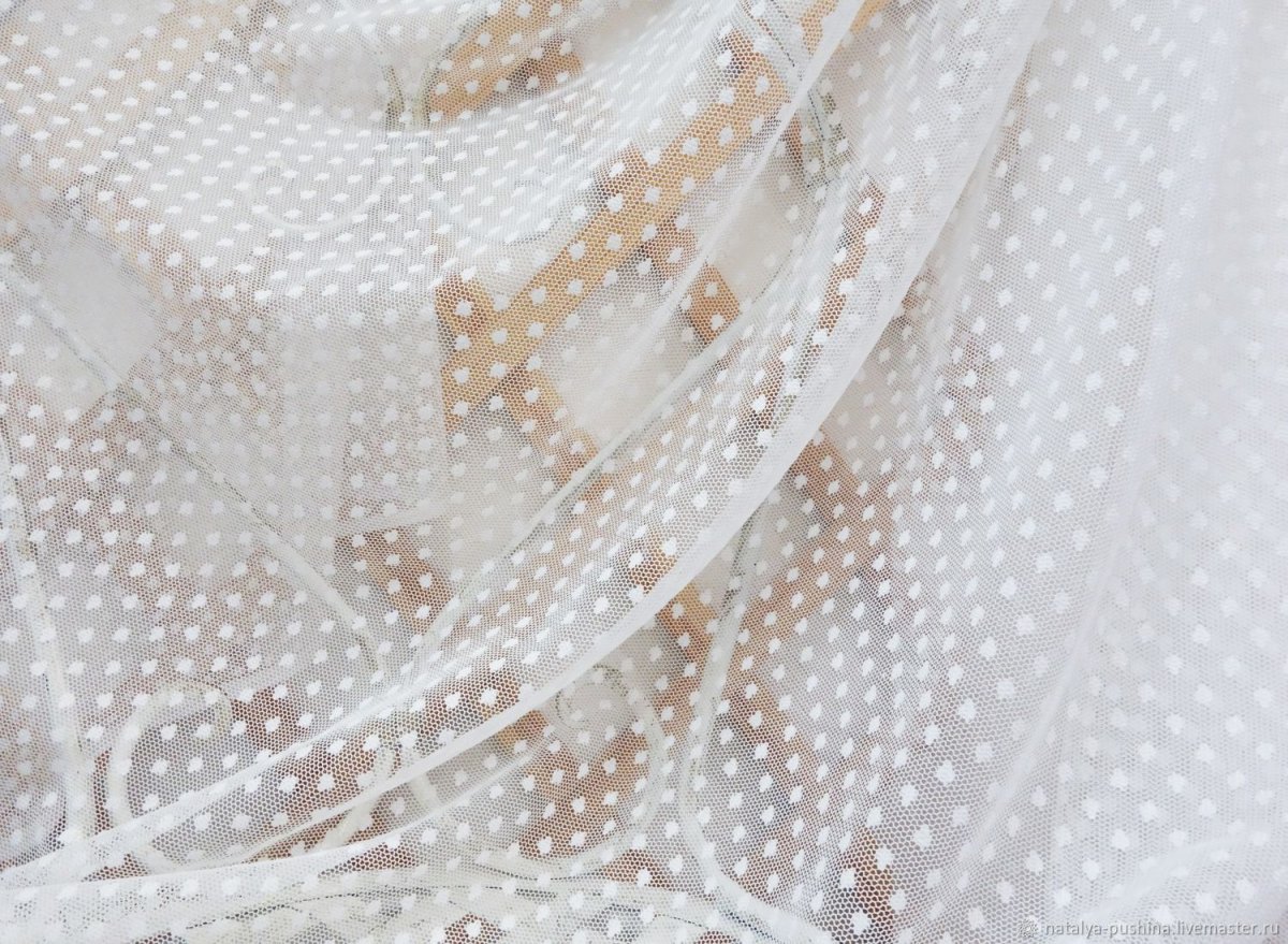 Гардина в горошек