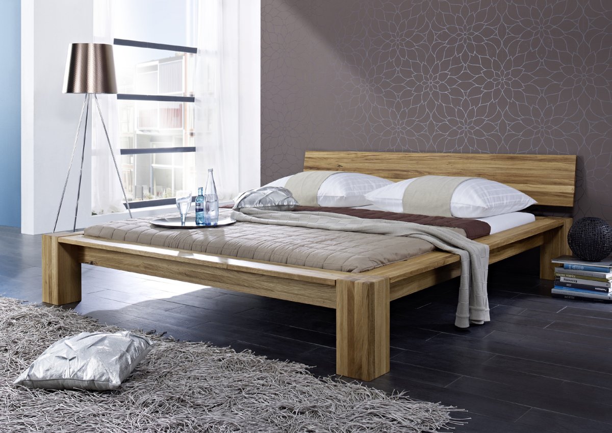 Стильные деревянные кровати