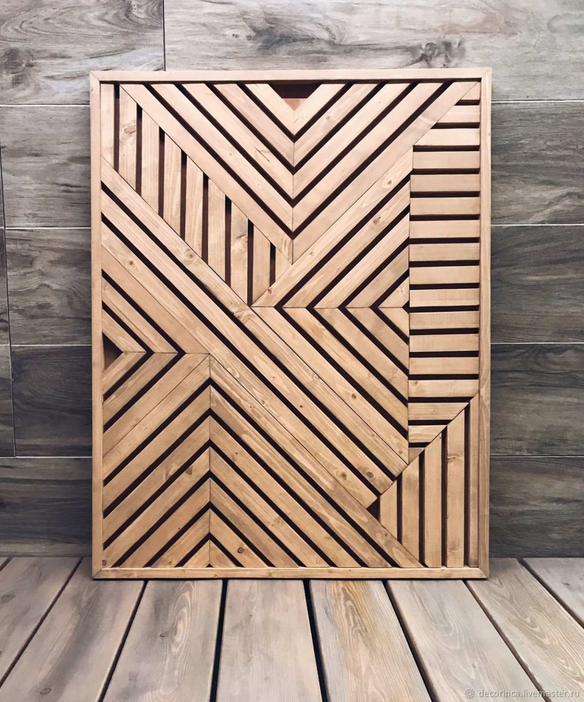 Панно из дерева