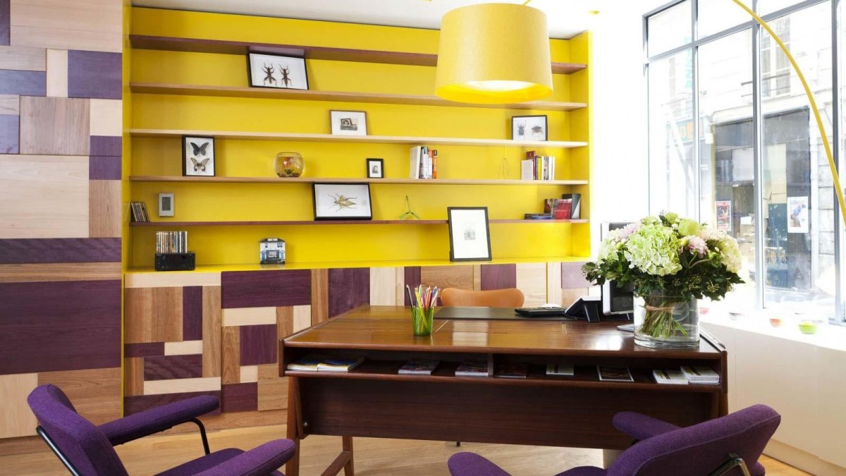 Фиолетовый и желтый в интерьере