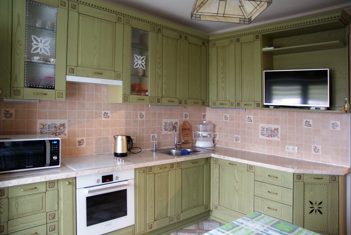 Серо-зеленый кухонный гарнитур икеа