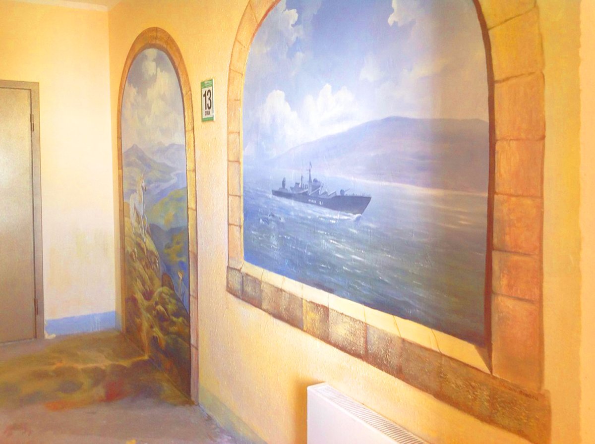 Картины в подъезде