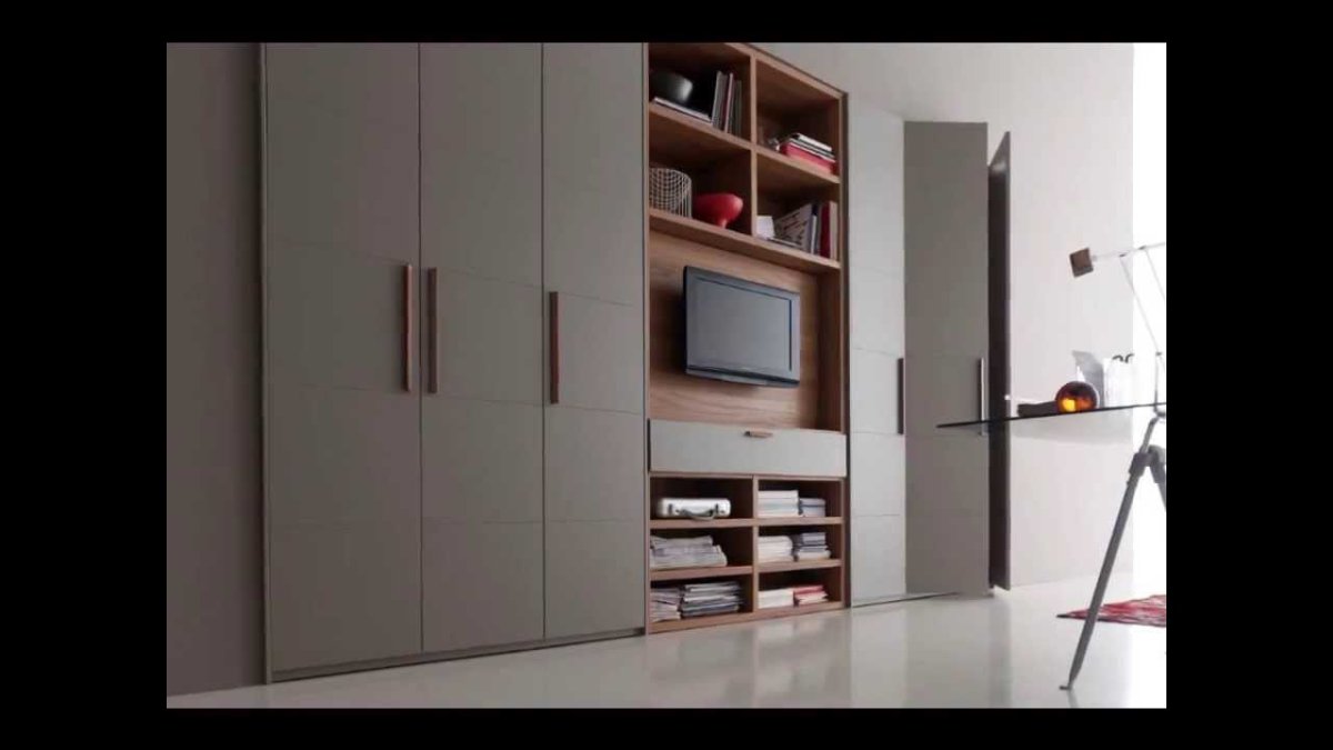 Распашные шкафы с телевизором