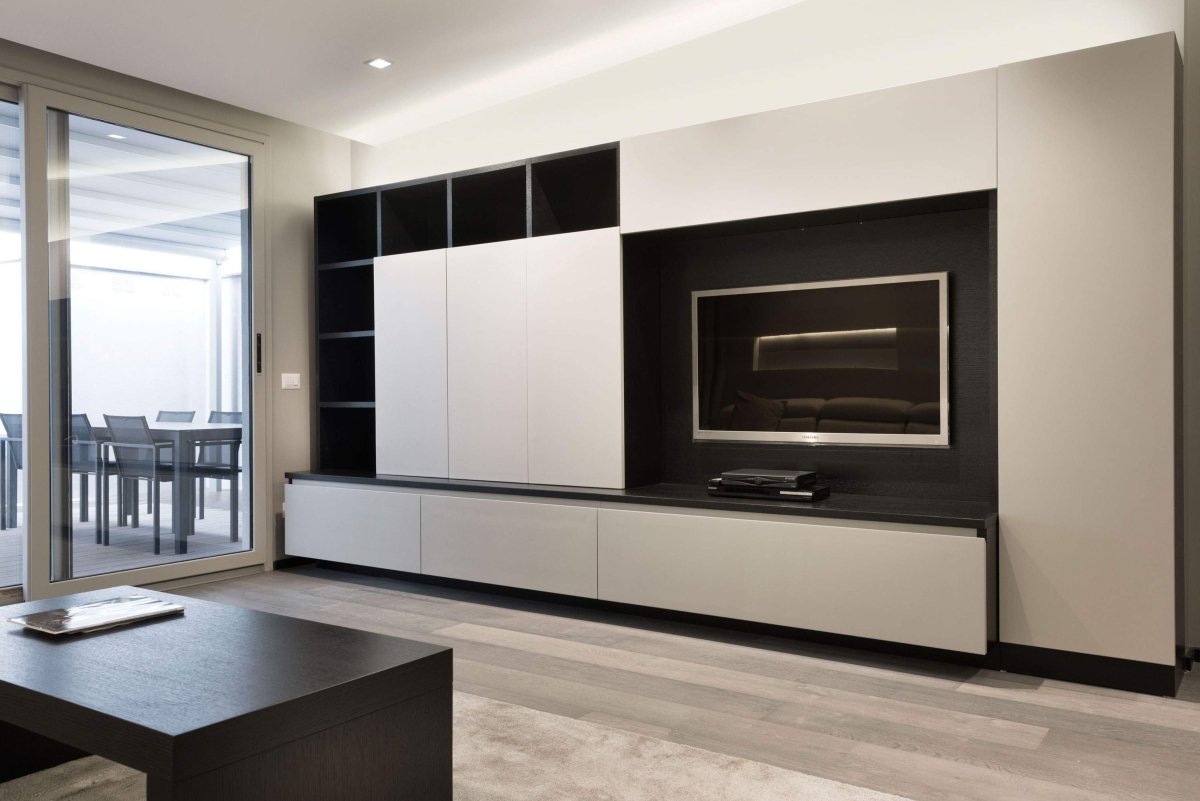 Встроенная стенка