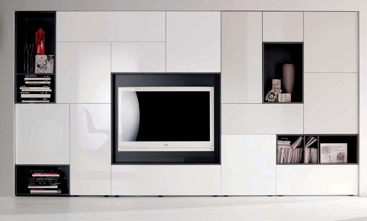 Стенка с местом для телевизора